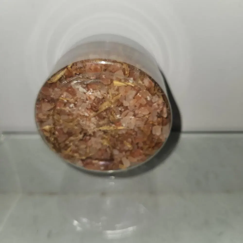 Natural Amor Bath Salt Himalayan Pink Salt/ Rose Germanium Oil